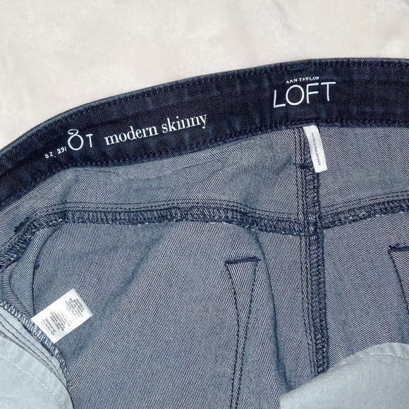 Ann Taylor LOFT Like New Modern Skinny Dark Denim Jeans 29/8TALL - Picture 4 of 9